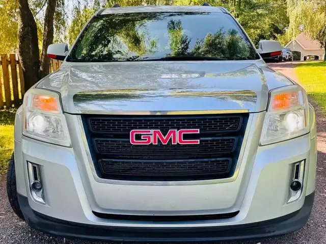 GMC Terrain 2013 — photo 2
