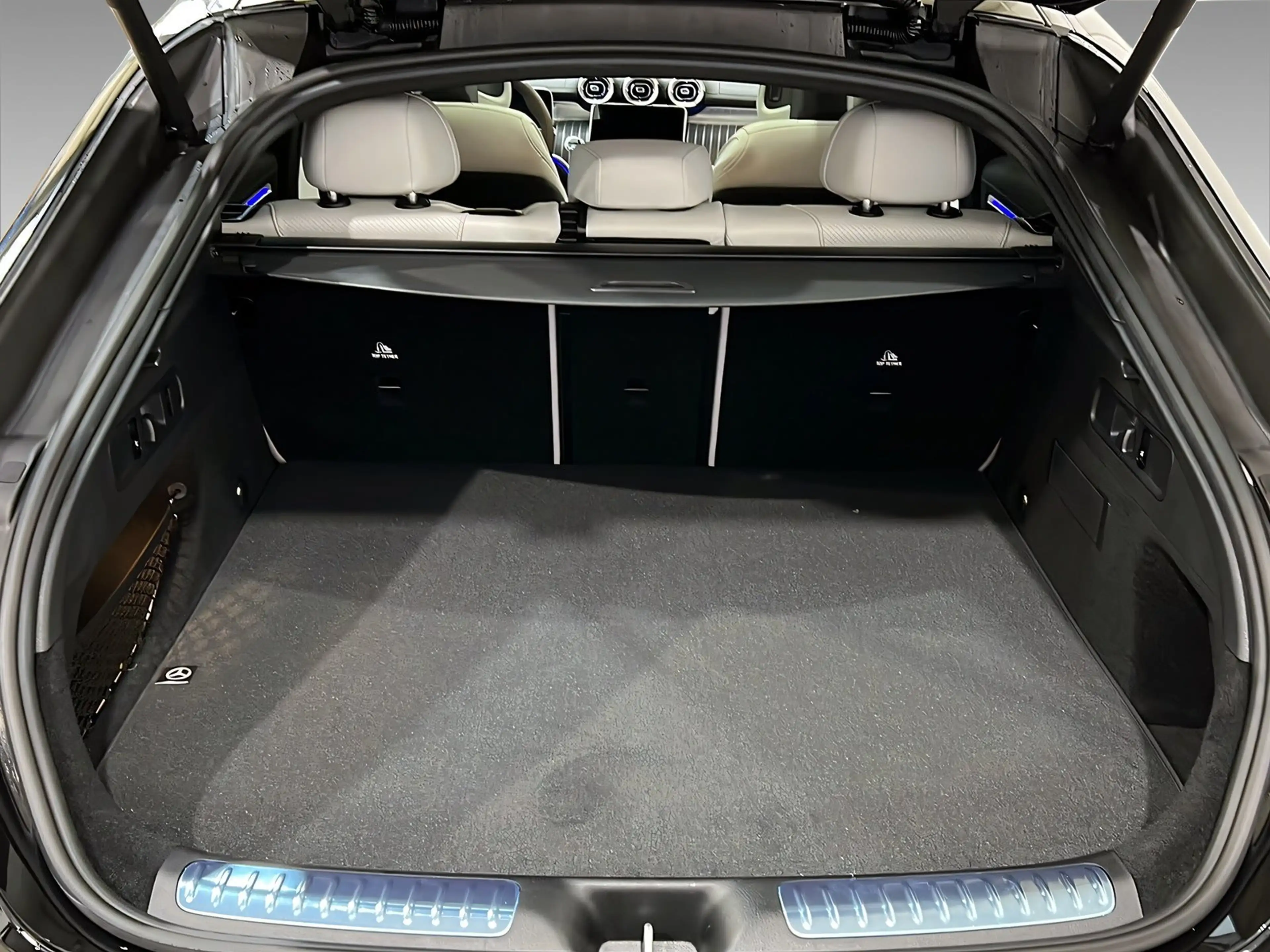 Mercedes-Benz GLC 450 d 4M Coupé AMG+DISTR+NIGHT+Burme+AHK+360 — photo 6