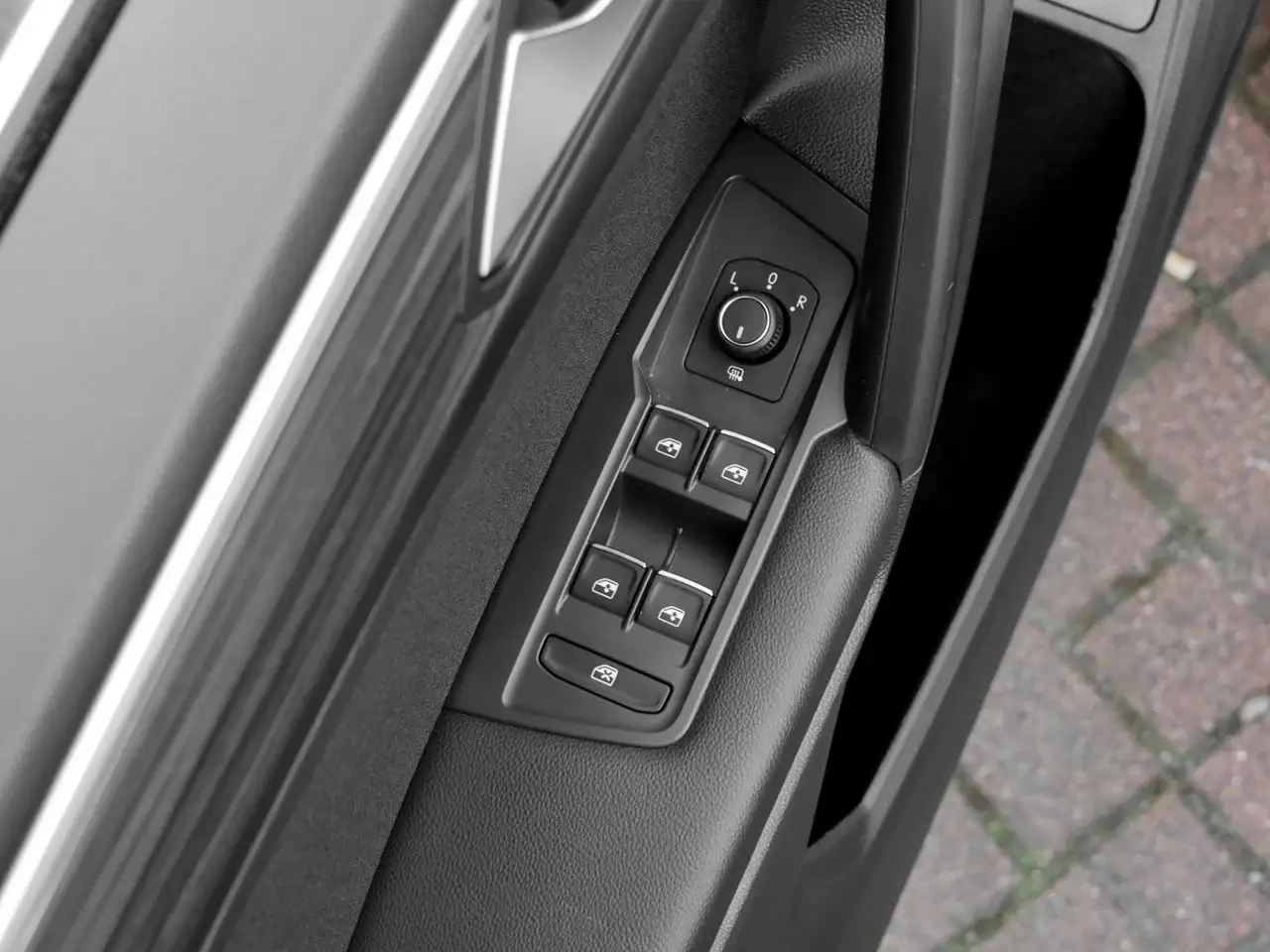 Volkswagen Tiguan Allspace 2.0 TDi DSG Life Massage E-Heckk 13