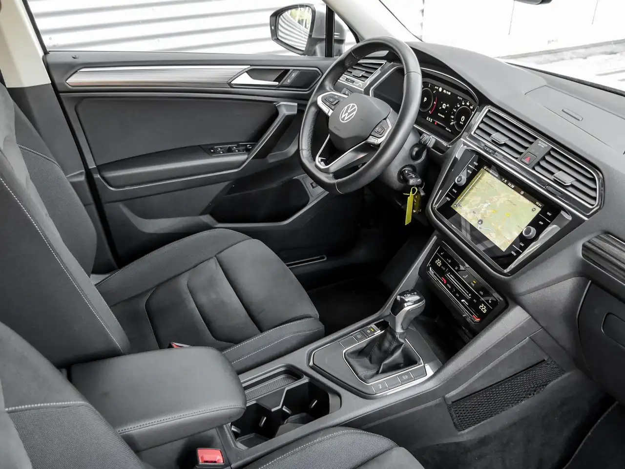 Volkswagen Tiguan Allspace 2.0 TDi DSG Life Massage E-Heckk 4