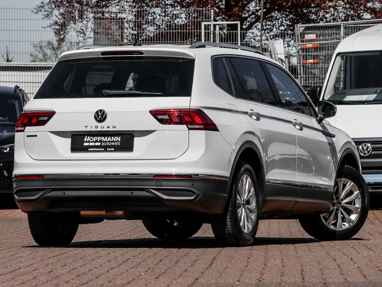 Volkswagen Tiguan Allspace 2.0 TDi DSG Life Massage E-Heckk 3