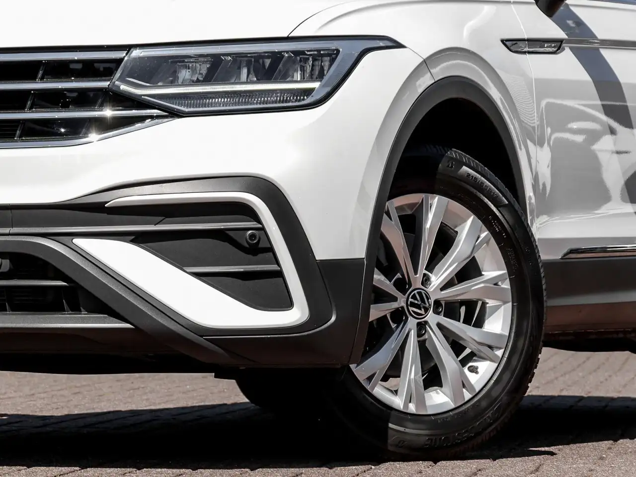 Volkswagen Tiguan Allspace 2.0 TDi DSG Life Massage E-Heckk 6