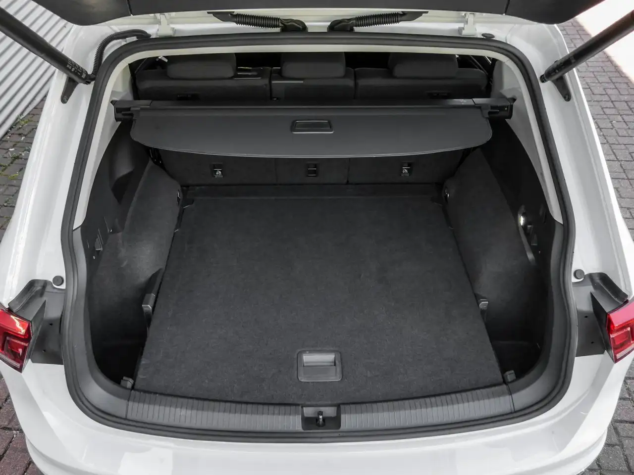 Volkswagen Tiguan Allspace 2.0 TDi DSG Life Massage E-Heckk 16