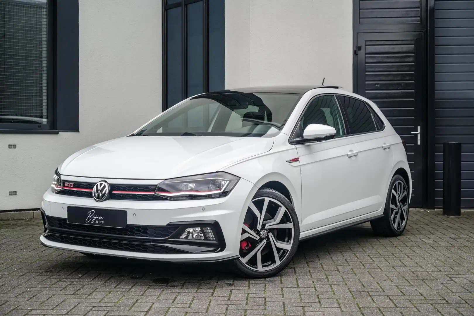 Volkswagen Polo GTI 2.0 TSI PANO / BEATS / VIRTUAL / ACC Wit - 1
