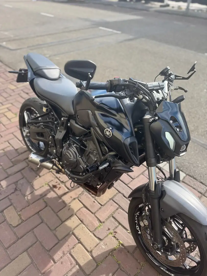 Yamaha MT-07 Zwart - 2