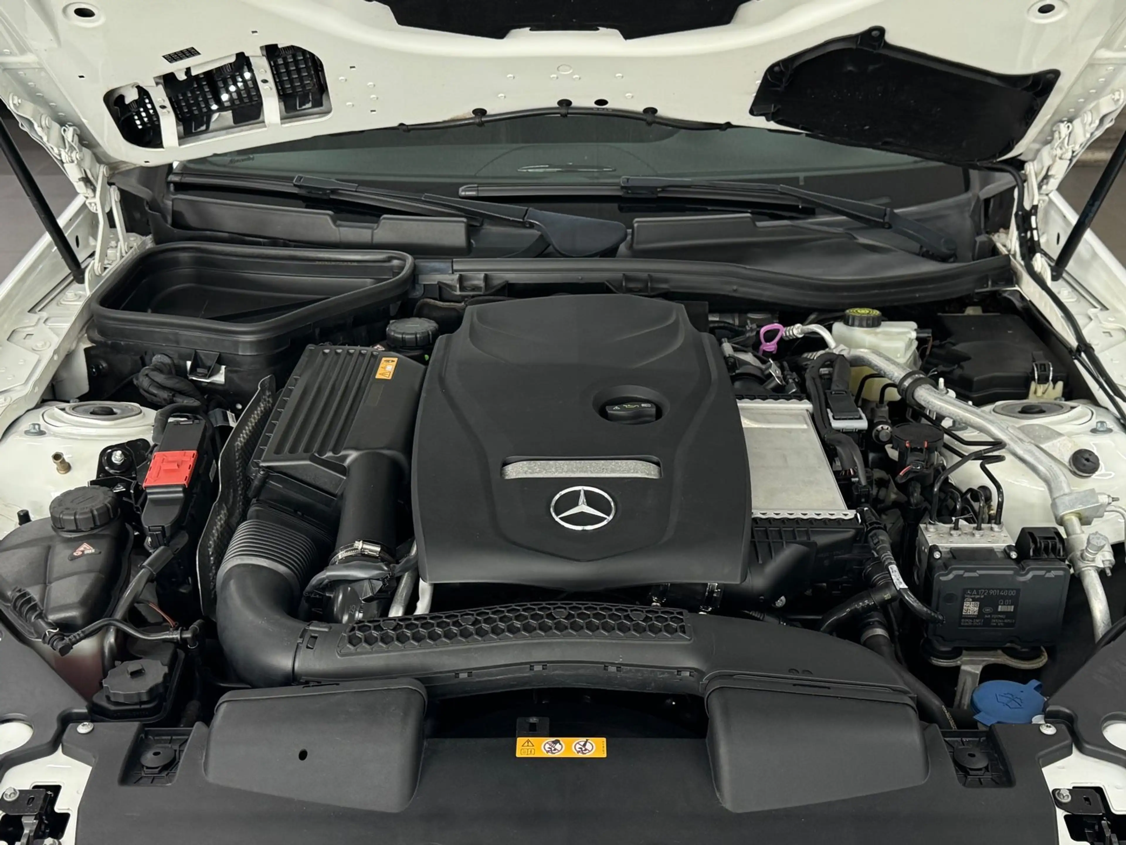 Mercedes-Benz SLC 200 SLC Roadster UNFALLFREI, Garagenwagen!!! — photo 4