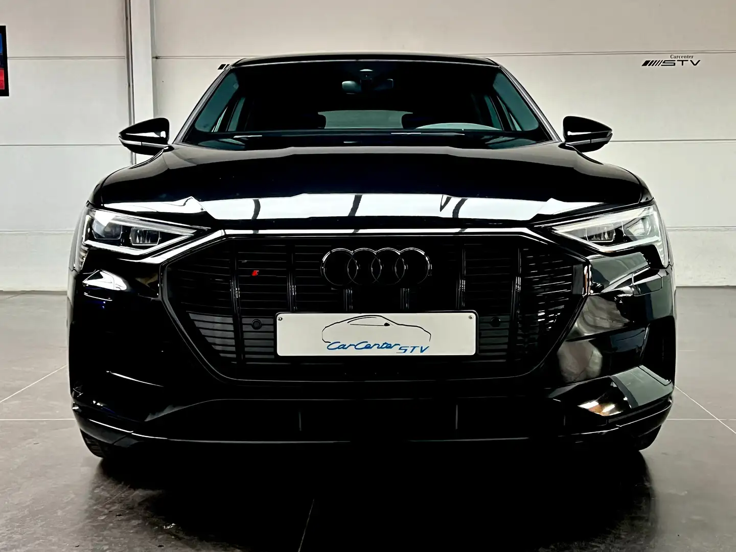 Audi e-tron 55 quattro S line / ALL Black m. 2023 Noir - 2