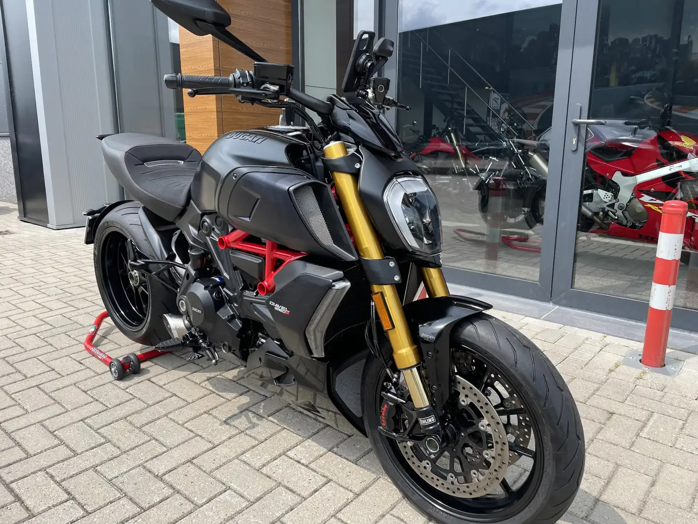 Ducati Diavel 1260 S Termignoni#riemen vervangen#zgan - 2