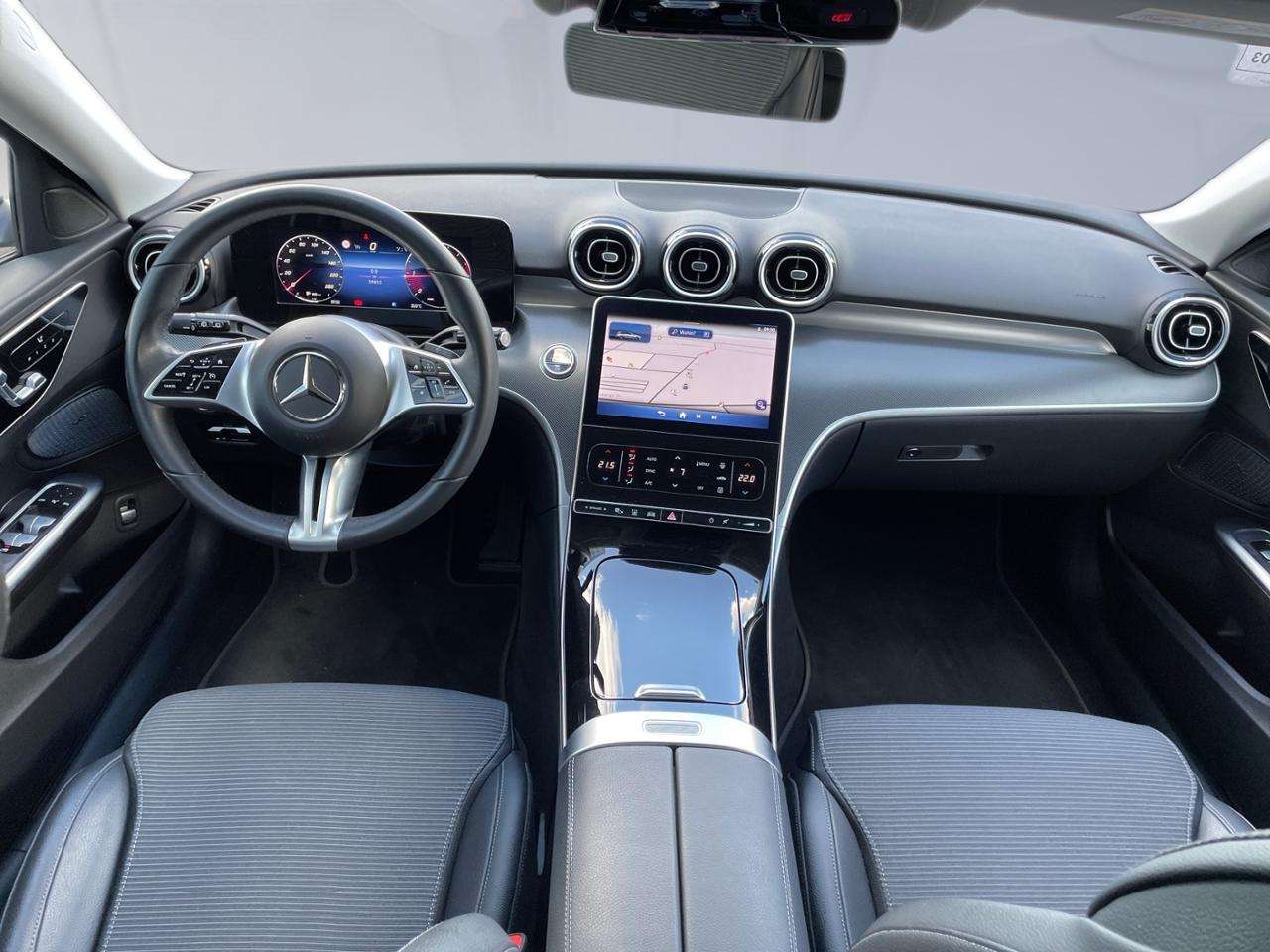 Mercedes-Benz C 220