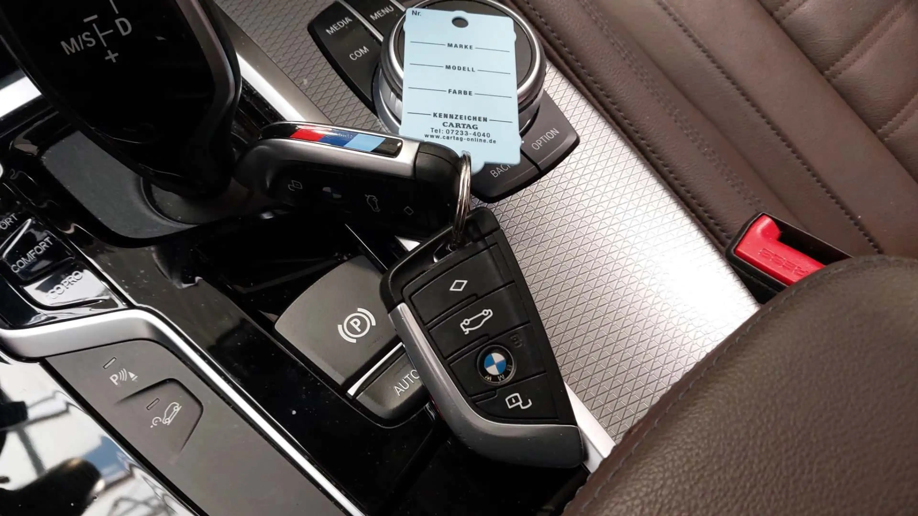 BMW X3 xDrive20d M PAKET LED AHK PANORAMA — photo 13