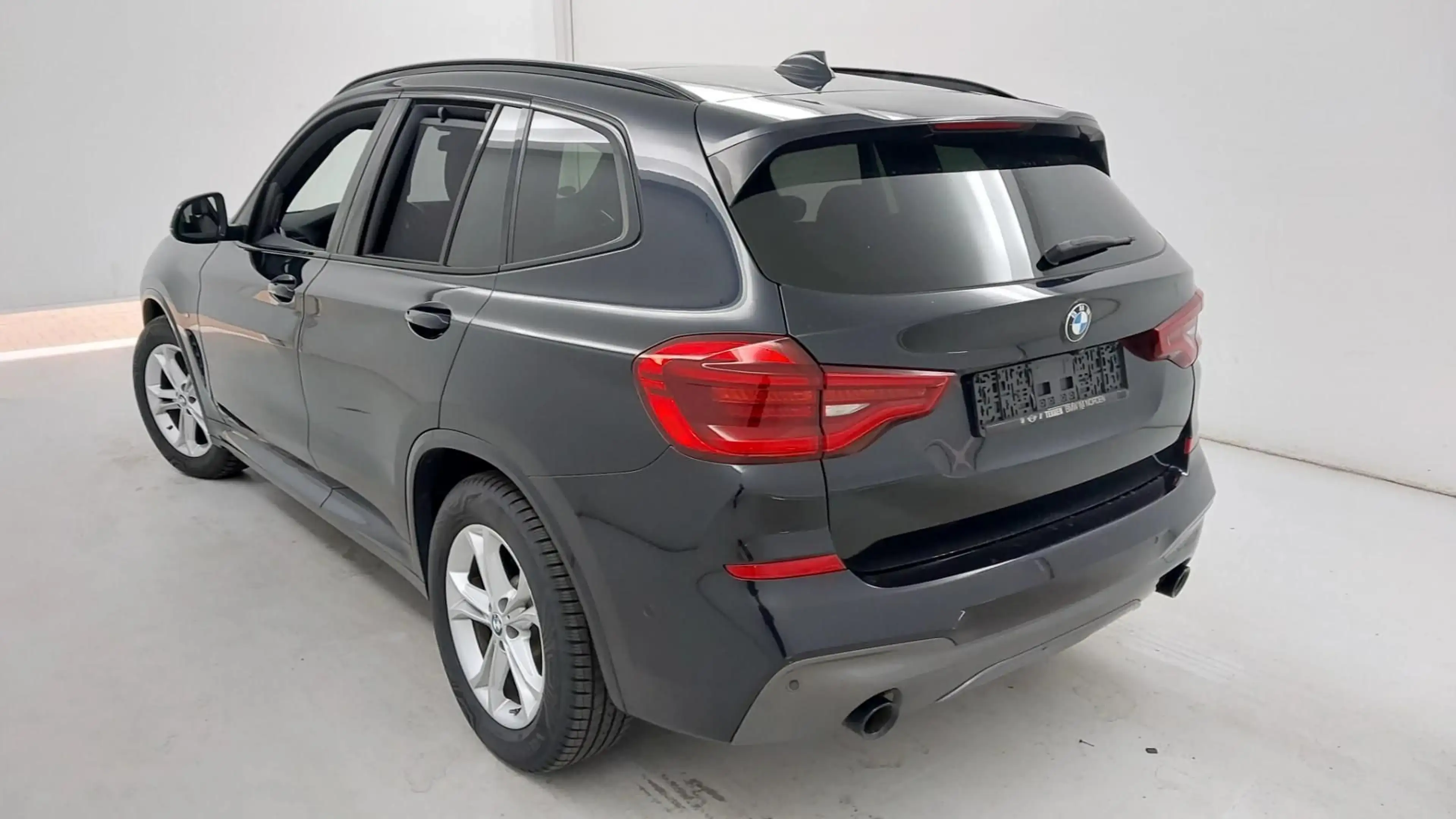 BMW X3 xDrive20d M PAKET LED AHK PANORAMA — photo 3