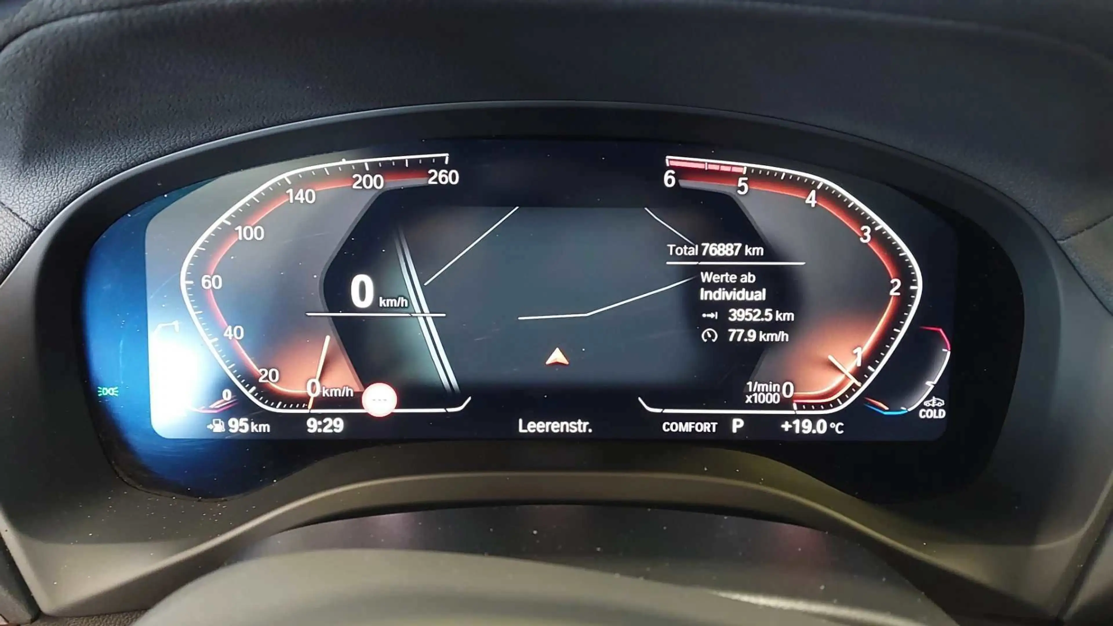 BMW X3 xDrive20d M PAKET LED AHK PANORAMA — photo 8