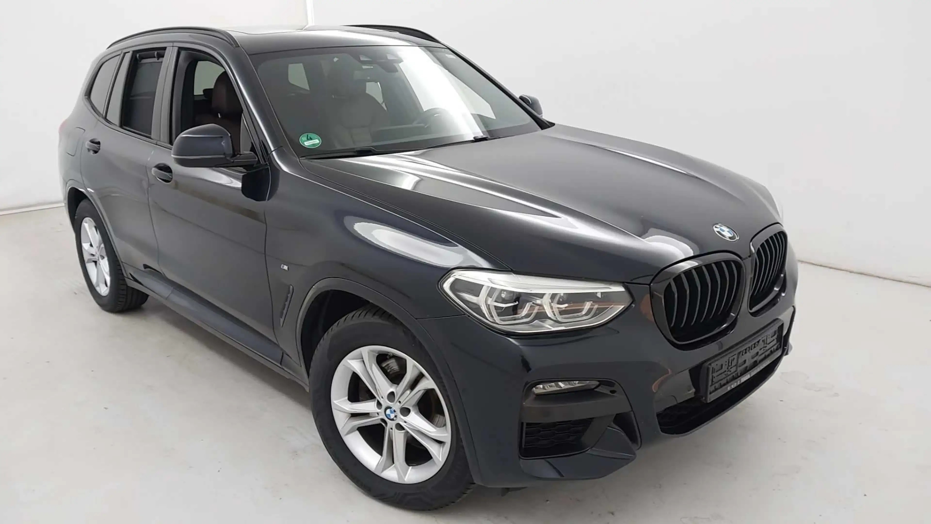 BMW X3 xDrive20d M PAKET LED AHK PANORAMA — photo 2