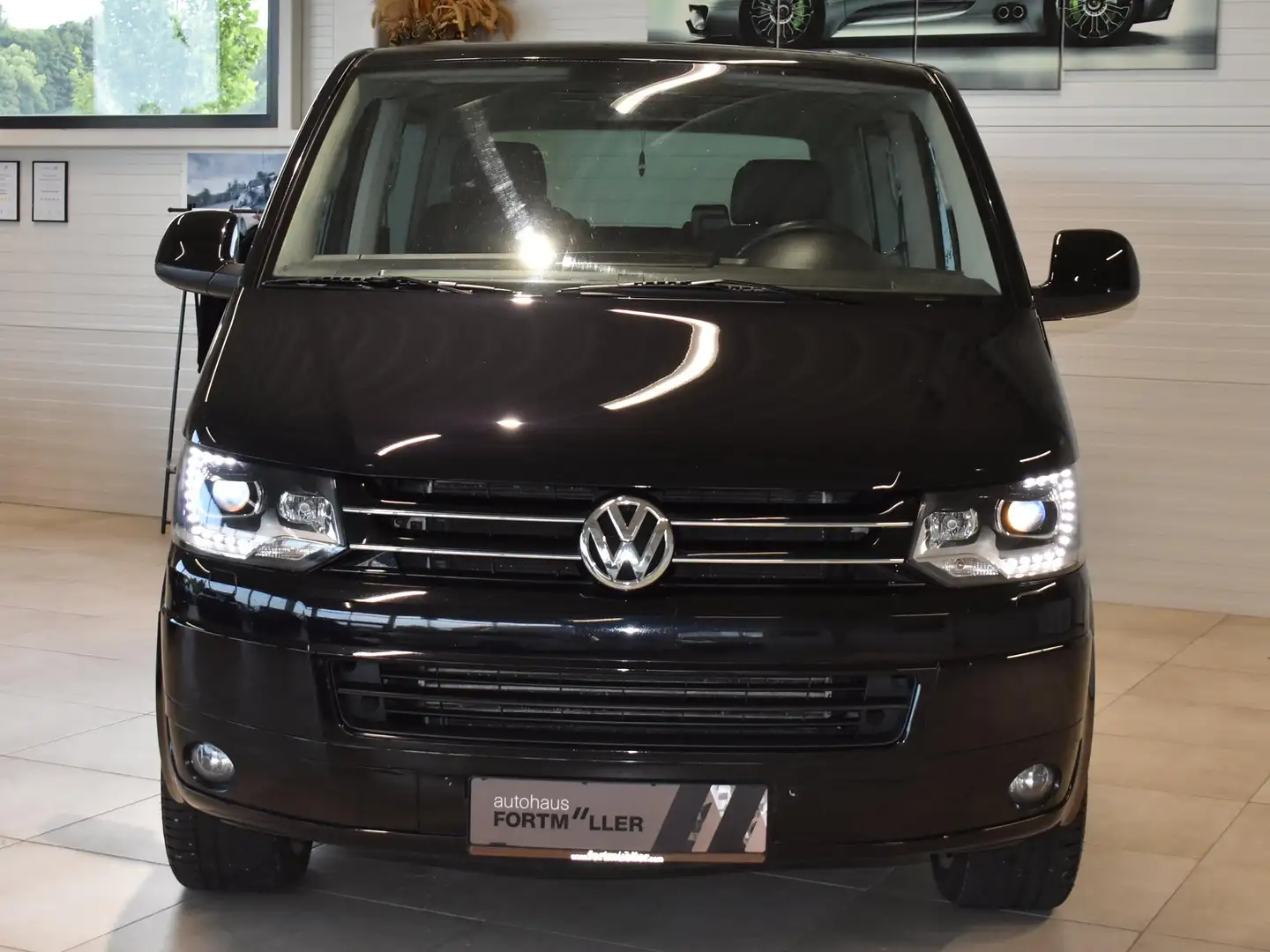 Volkswagen T5 Multivan 2.0 TDI DSG Mulitvan Match Zwart - 2