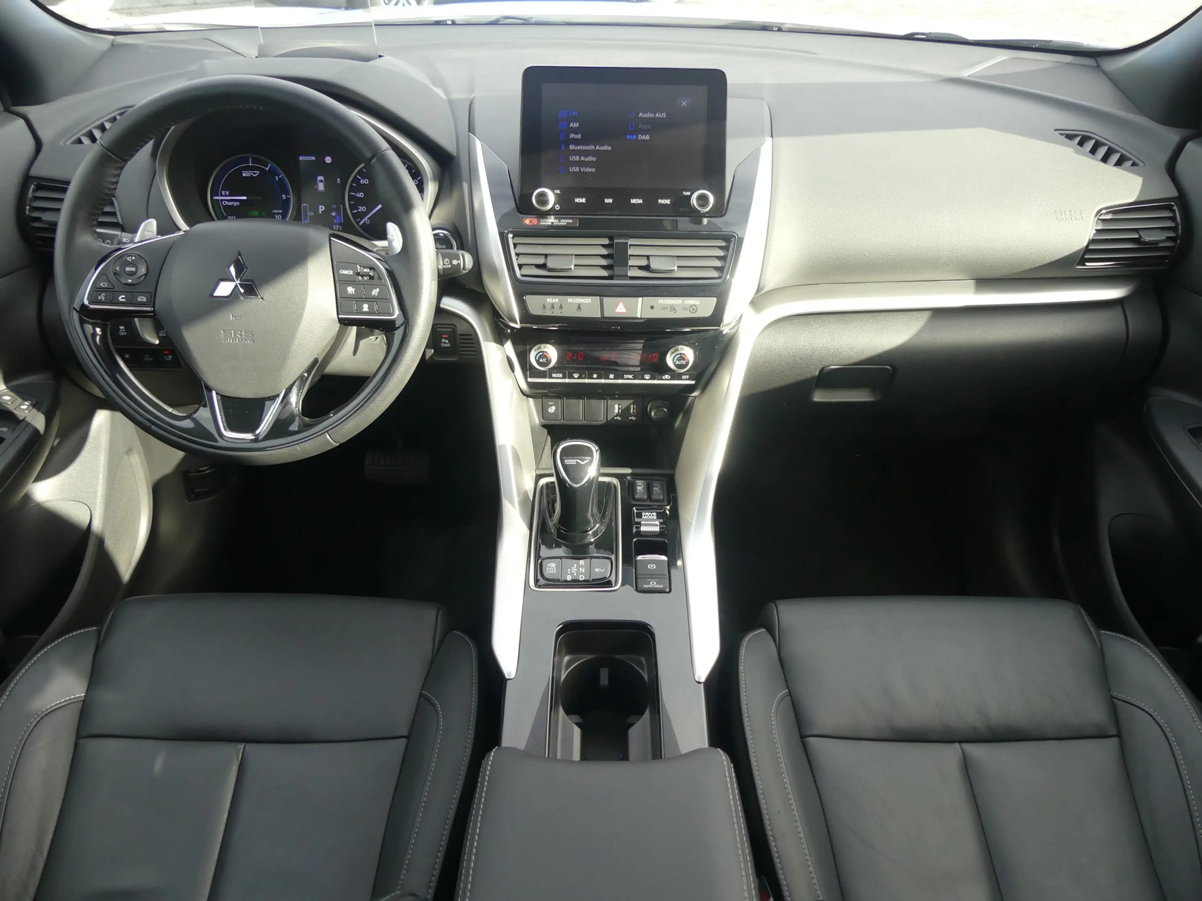 Mitsubishi Eclipse Cross 2.4Hybrid Plus 4WD CVT LED Navi — photo 9