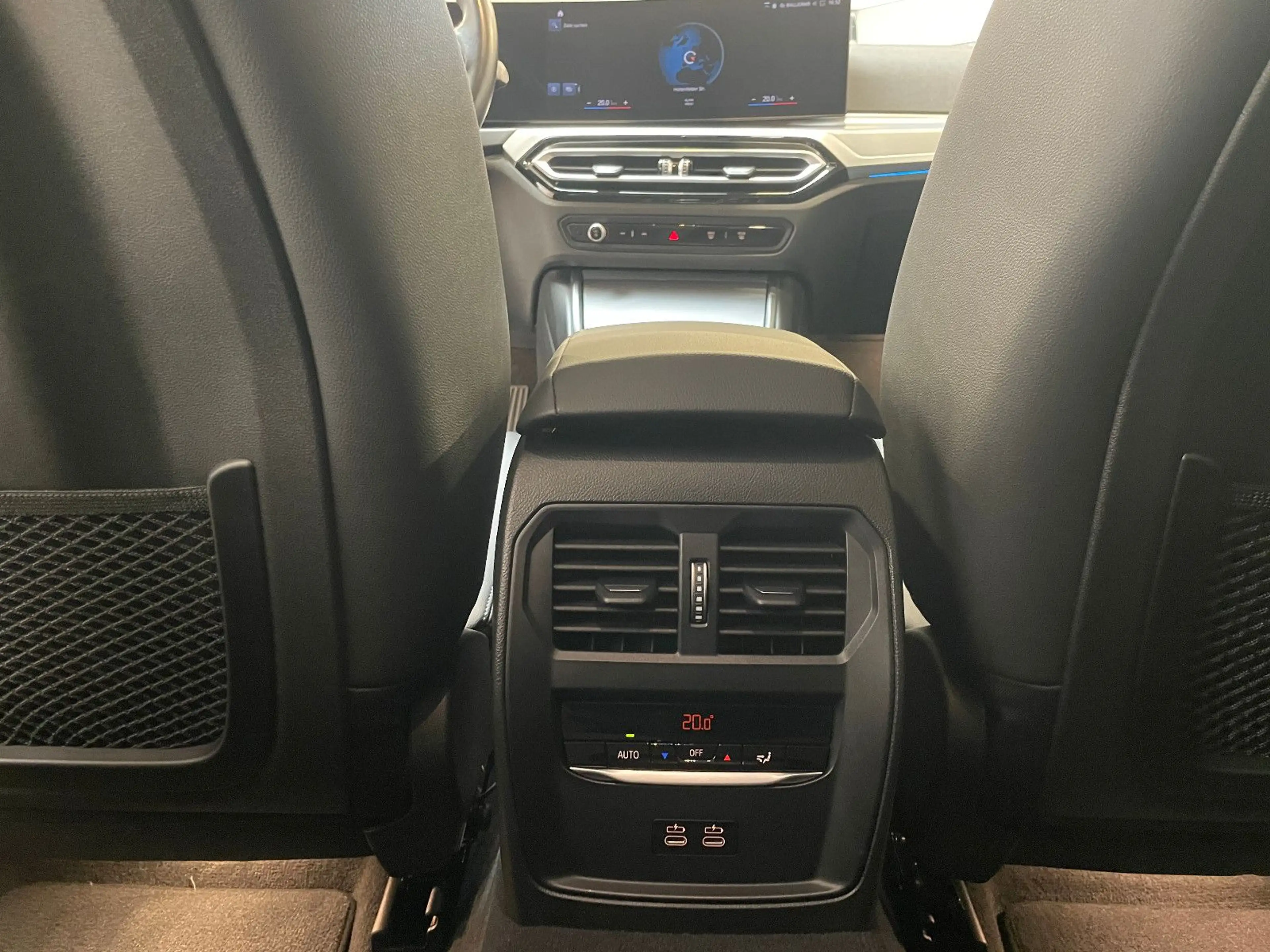 BMW 320 d Tour SportSit*Standheiz*FACELIFT*H&K*R-CA M — photo 16