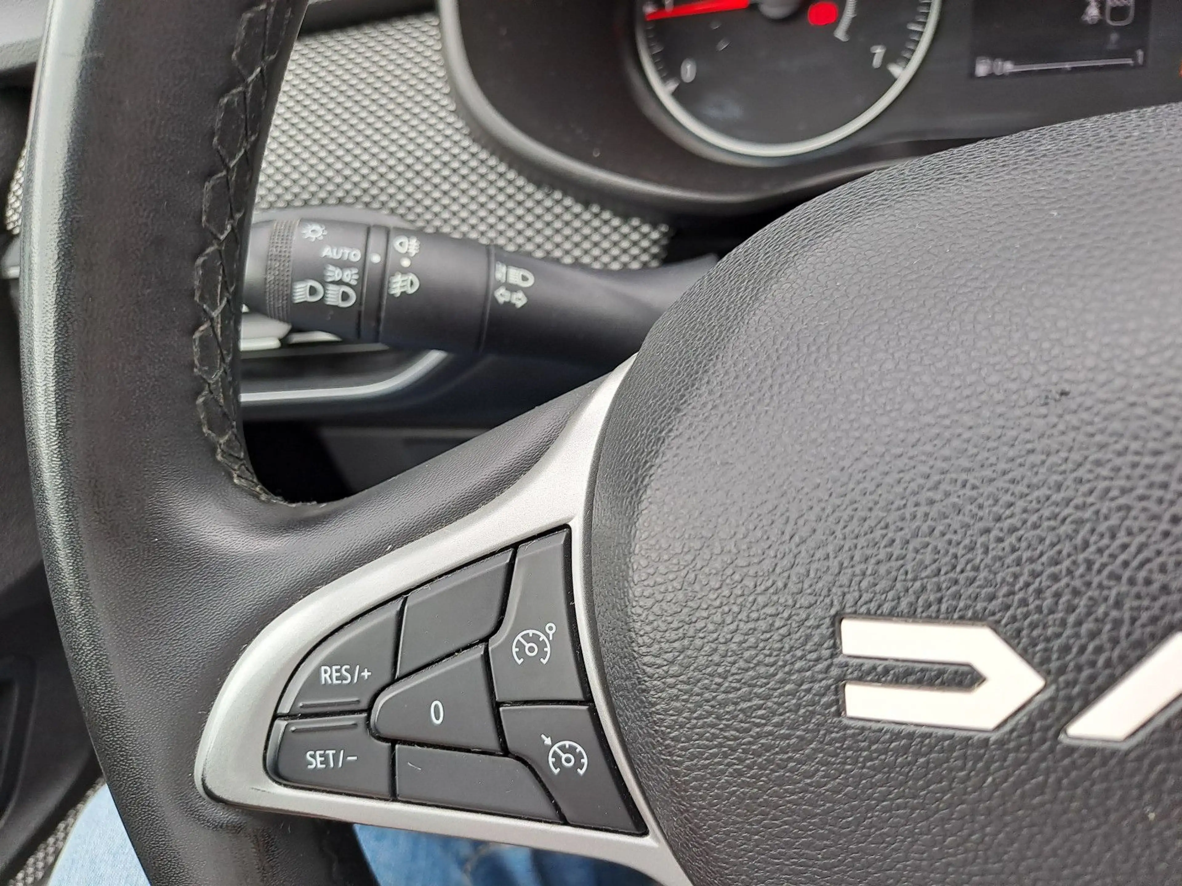 Dacia Jogger Extreme+ *Navi*Kam*PDCs*DAB*SHZ*Carplay.. — photo 11
