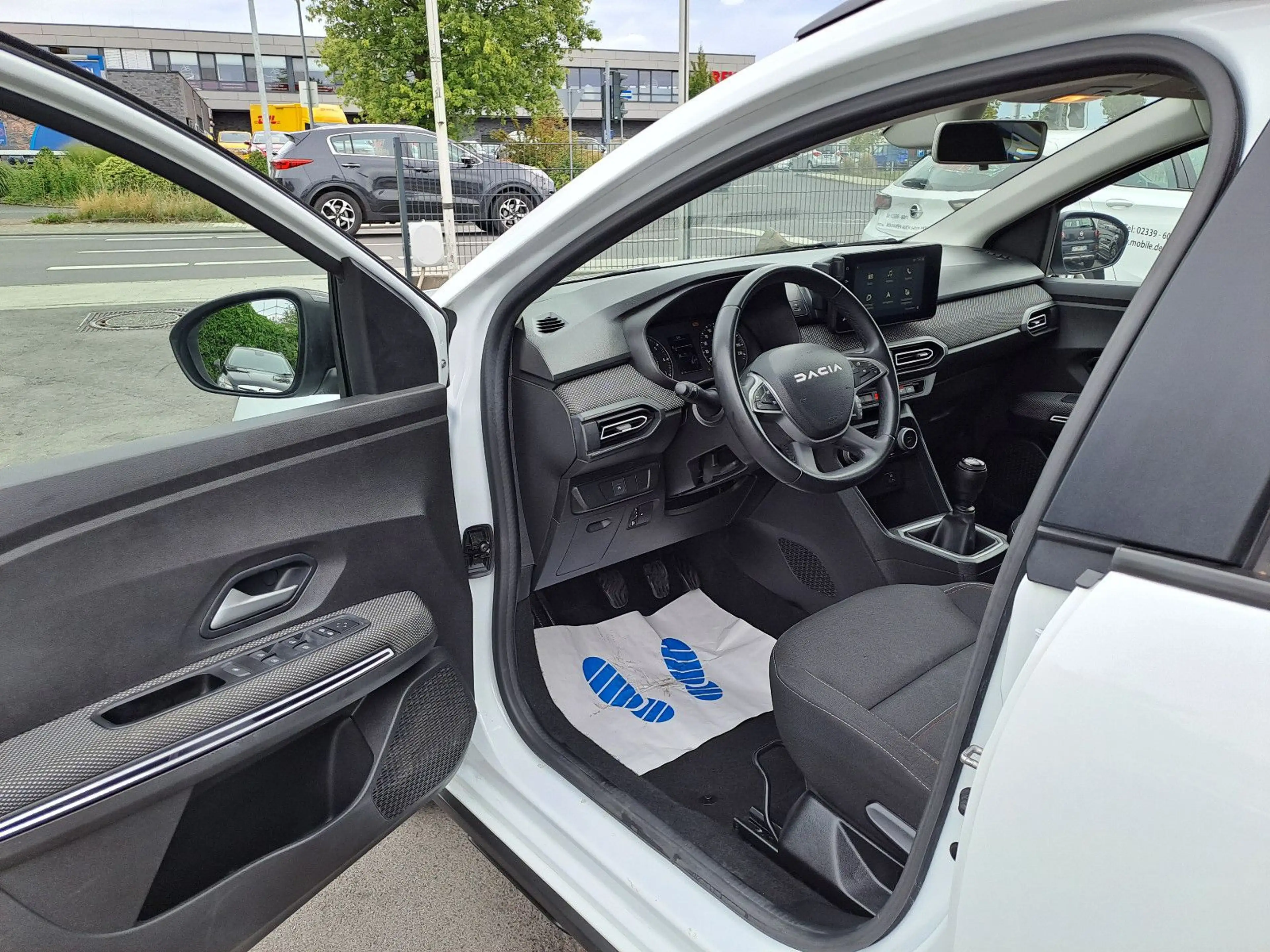 Dacia Jogger Extreme+ *Navi*Kam*PDCs*DAB*SHZ*Carplay.. — photo 6
