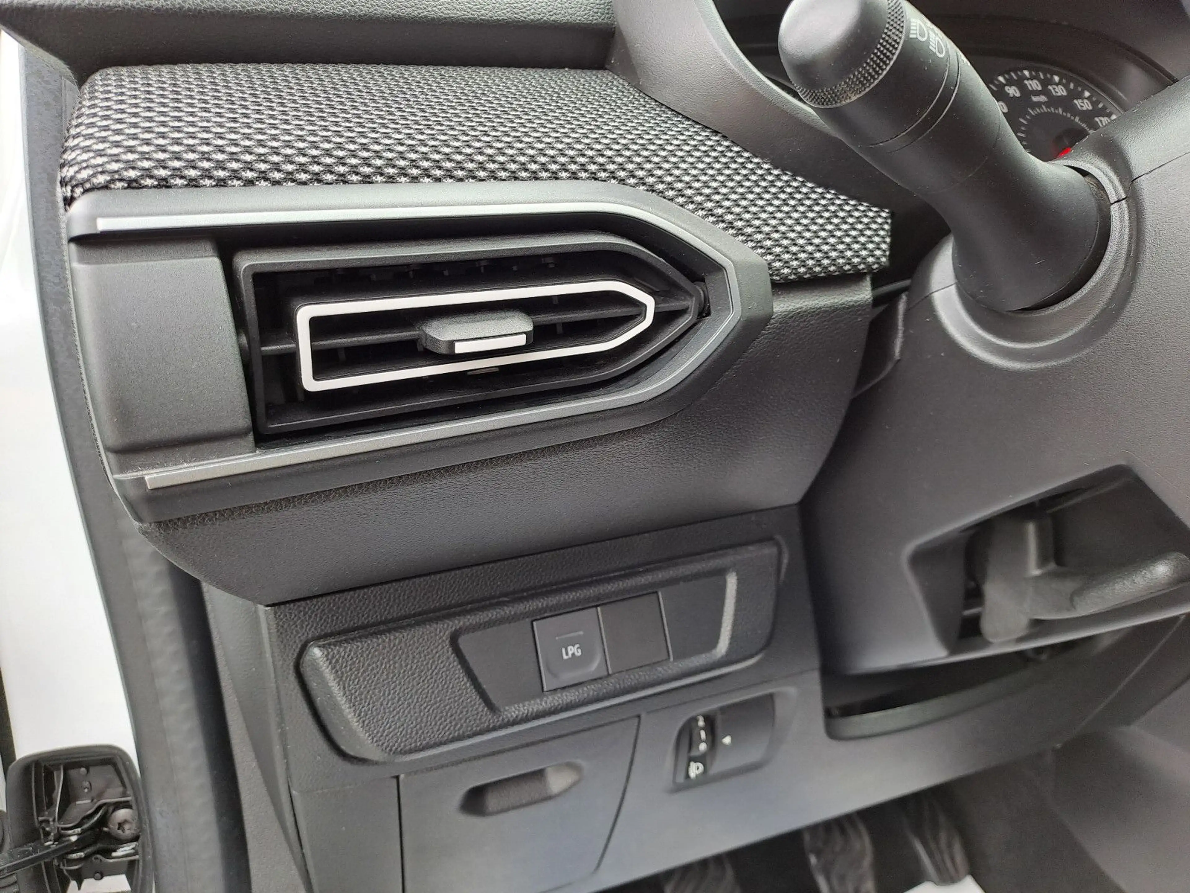 Dacia Jogger Extreme+ *Navi*Kam*PDCs*DAB*SHZ*Carplay.. — photo 9