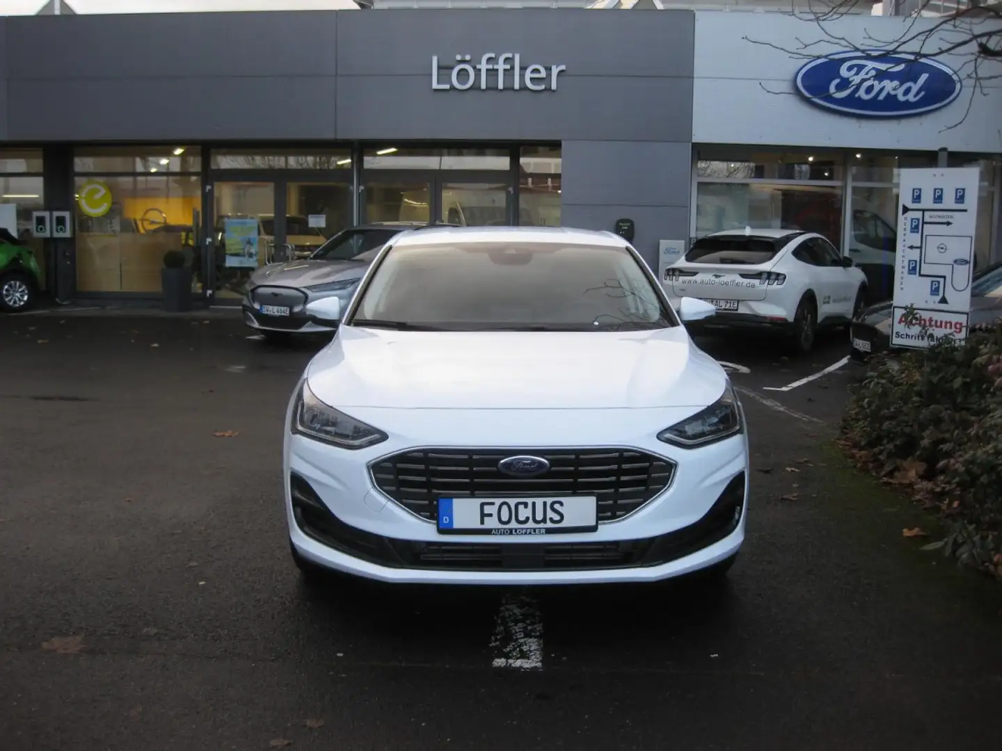 Ford Focus 1.0 Titanium Klima PDC SHZ LHZ FHZ DAB BT Klima Blanc - 2