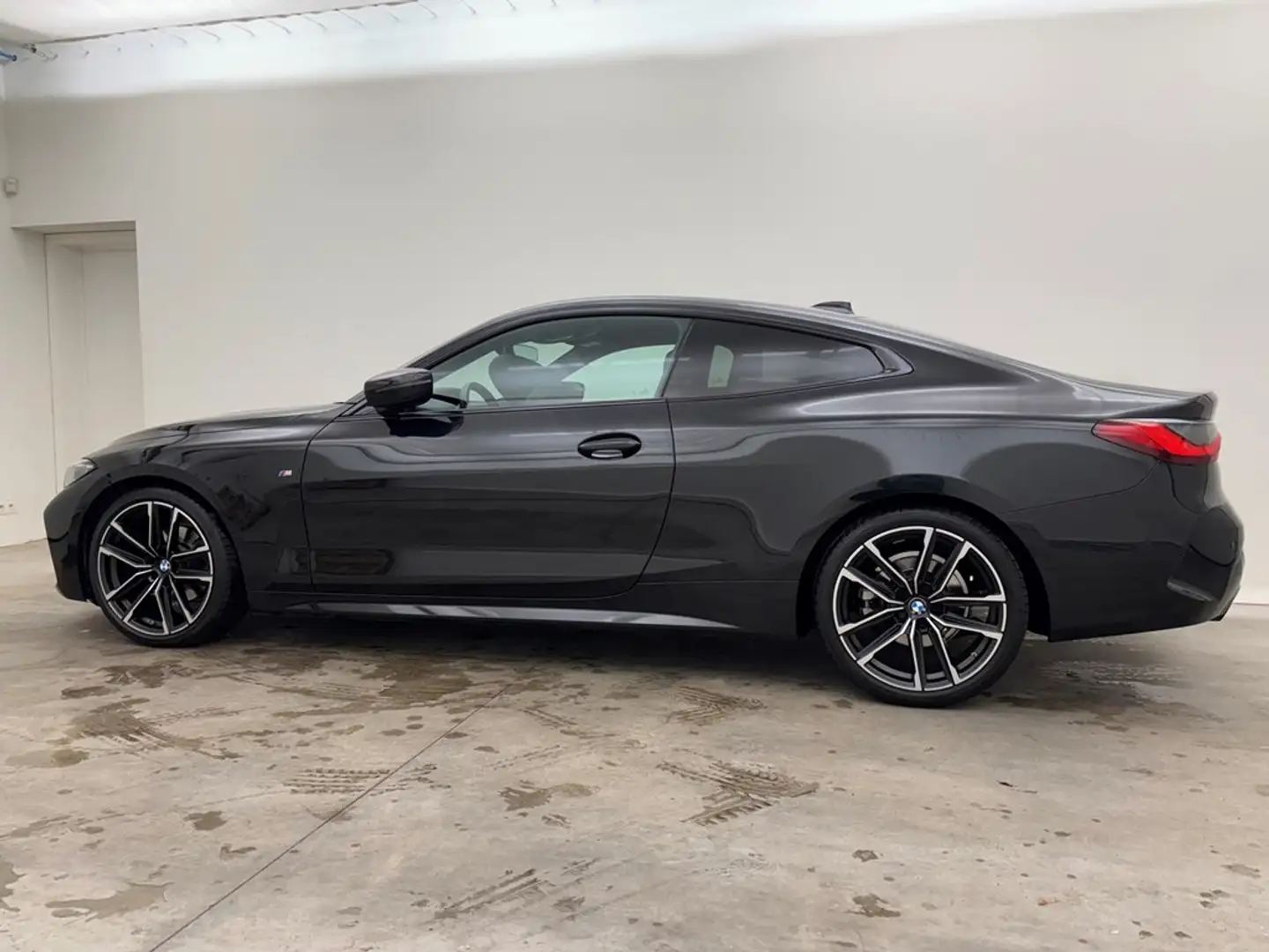 BMW 420 d M Coupe Leder GPS Camera Lazer lights Černá - 2