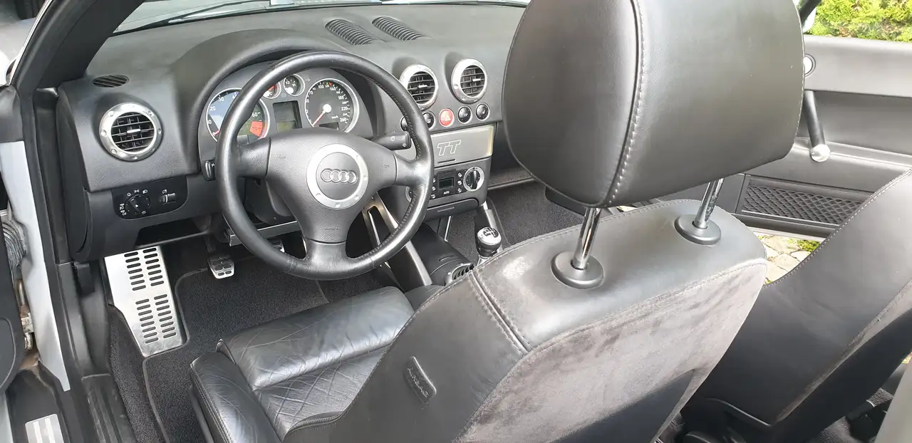 Audi TT Roadster 1.8 T, foto 9