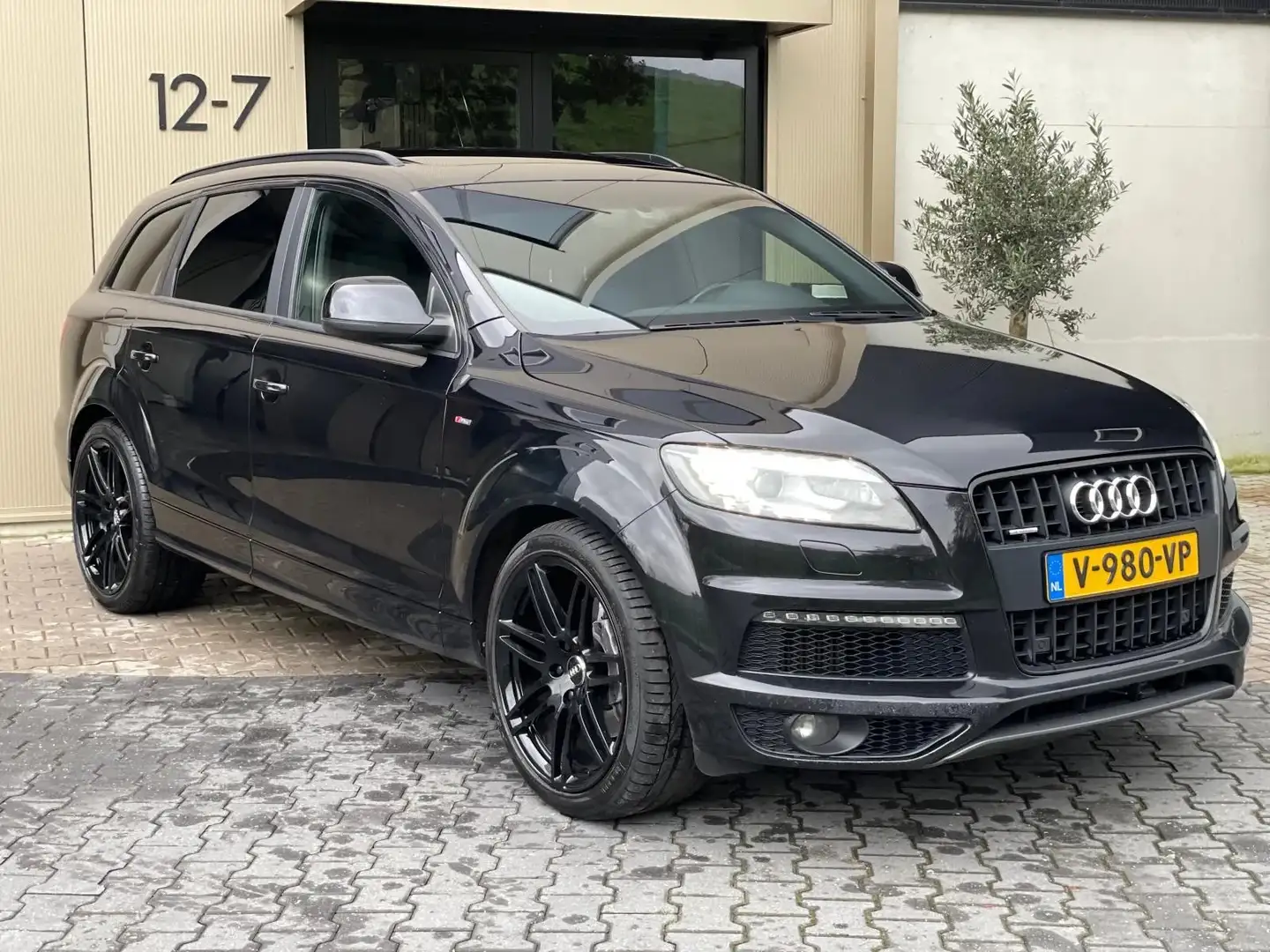 Audi Q7 AUDI V8|Led|Pano|Marge| Černá - 2