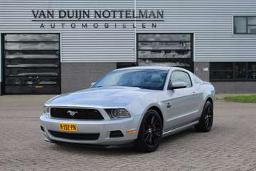 USA 5.0 V8 / Handgeschakeld / Leer / Clima