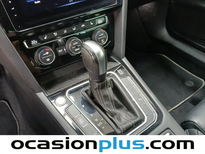 Volkswagen Passat VARIANT R-Line 2.0 TDI DSG 7V 2020, foto 5