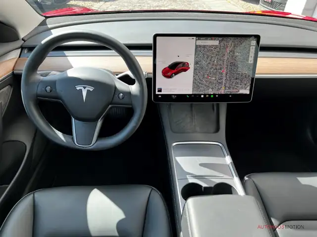 Tesla Model 3 view 12