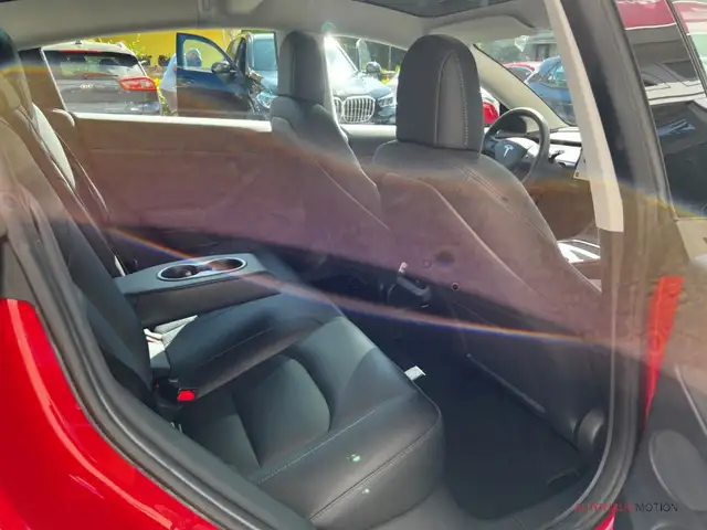 Tesla Model 3 view 15
