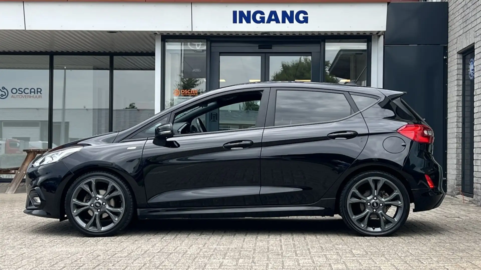 Ford Fiesta 1.0 EcoB. ST-Line | Navi | Cruise | Stoelverwarmin Zwart - 2