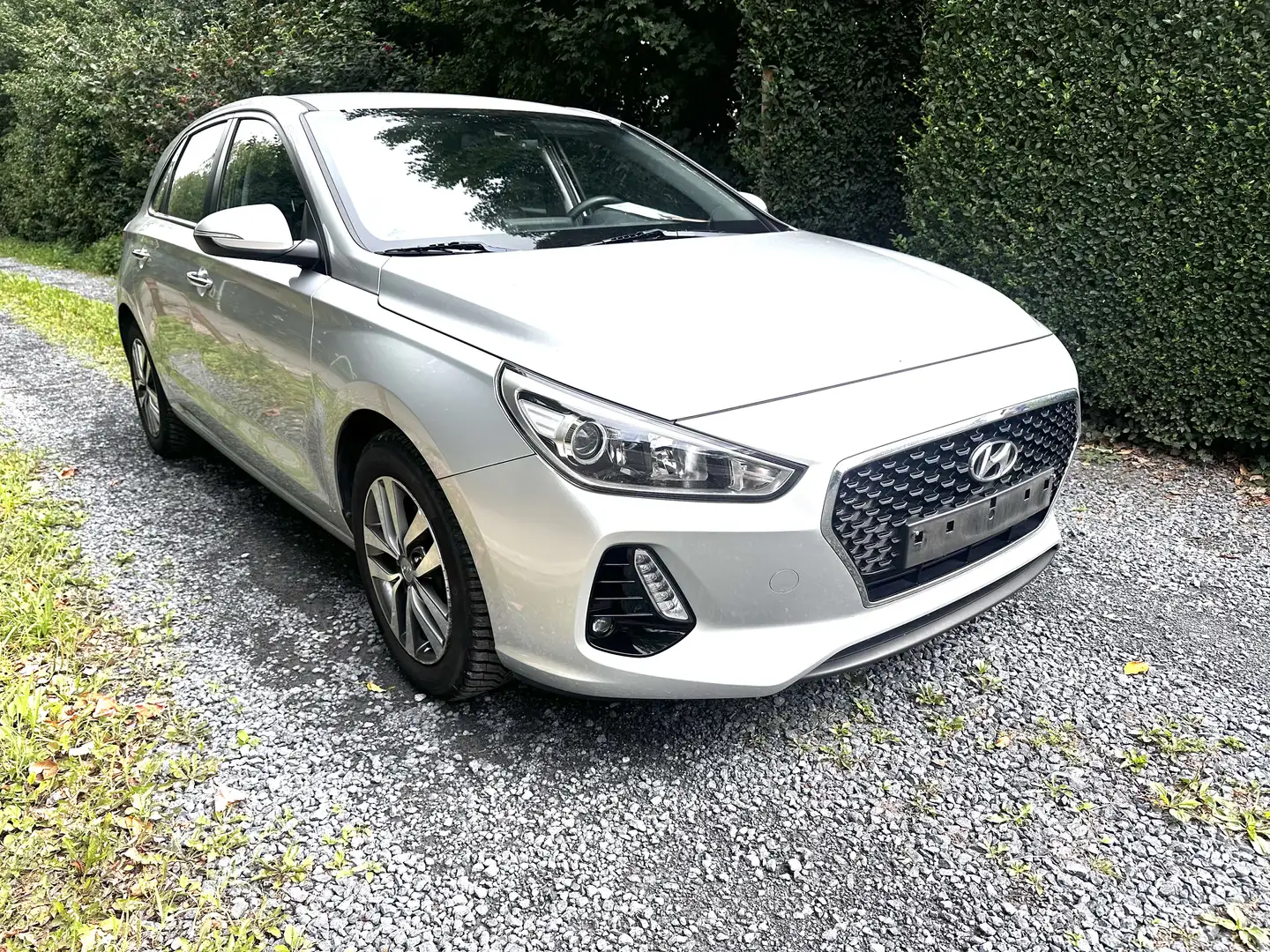 Hyundai i30 i30 1.0 T-GDI apple car play/line ass .key less Gris - 1