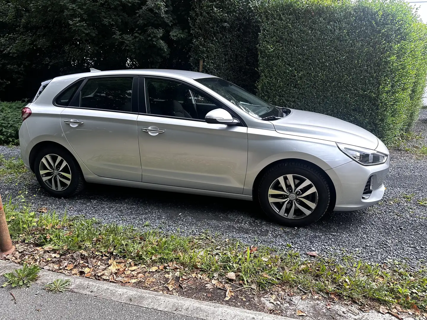 Hyundai i30 i30 1.0 T-GDI apple car play/line ass .key less Gris - 2