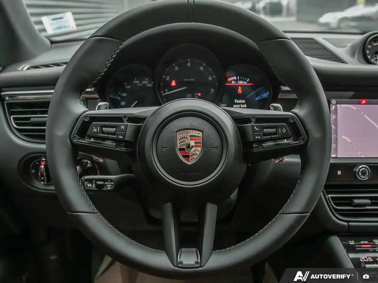 Porsche Macan снимка Porsche Macan