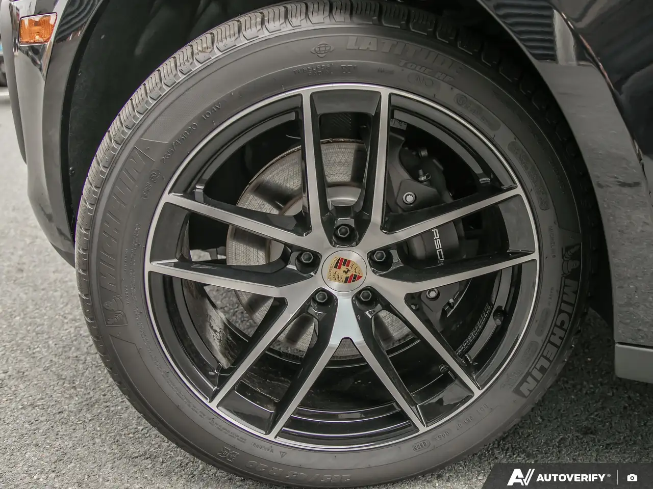 Porsche Macan снимка Porsche Macan