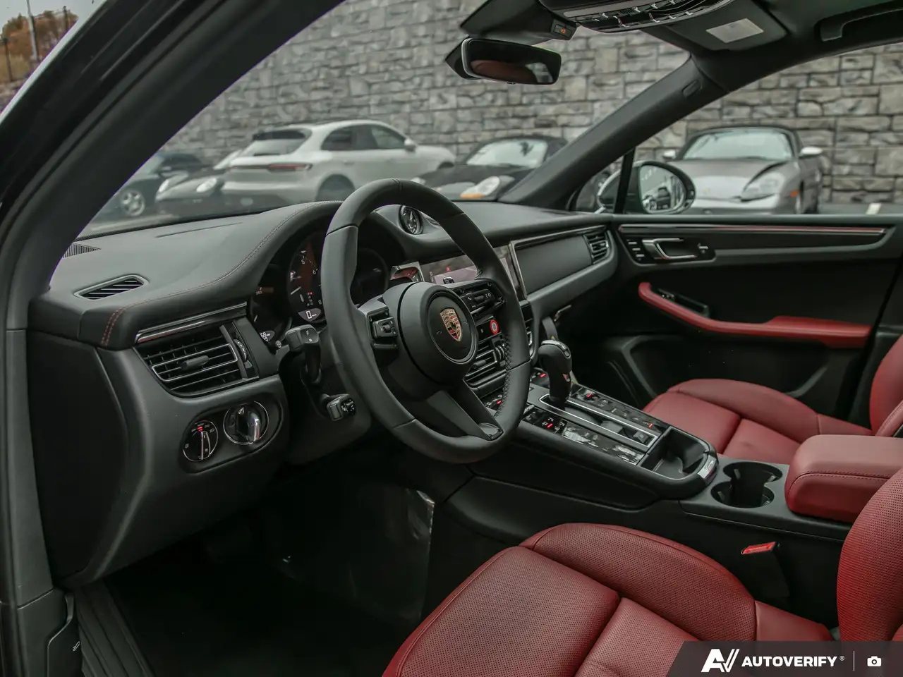 Porsche Macan снимка Porsche Macan