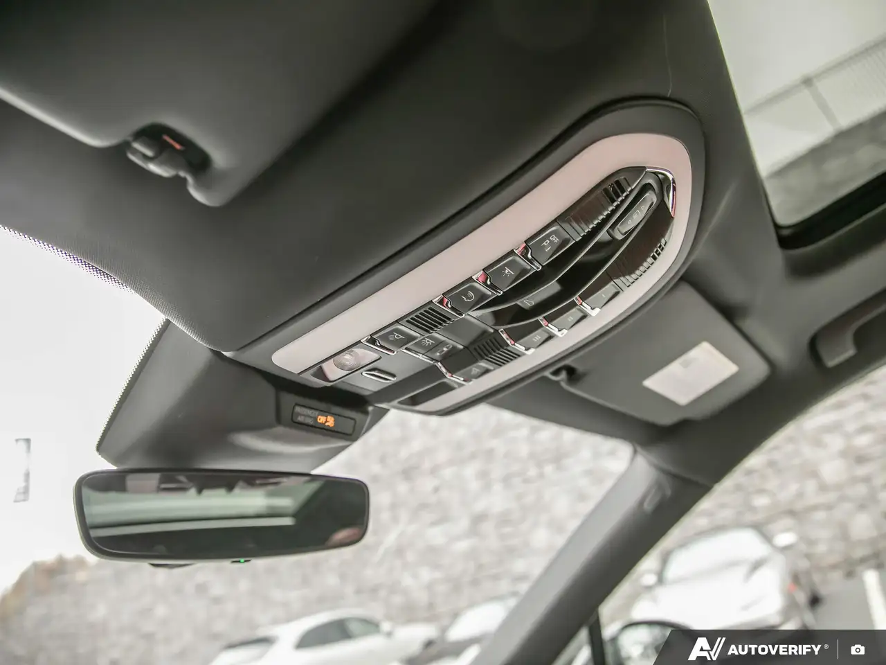 Porsche Macan снимка Porsche Macan