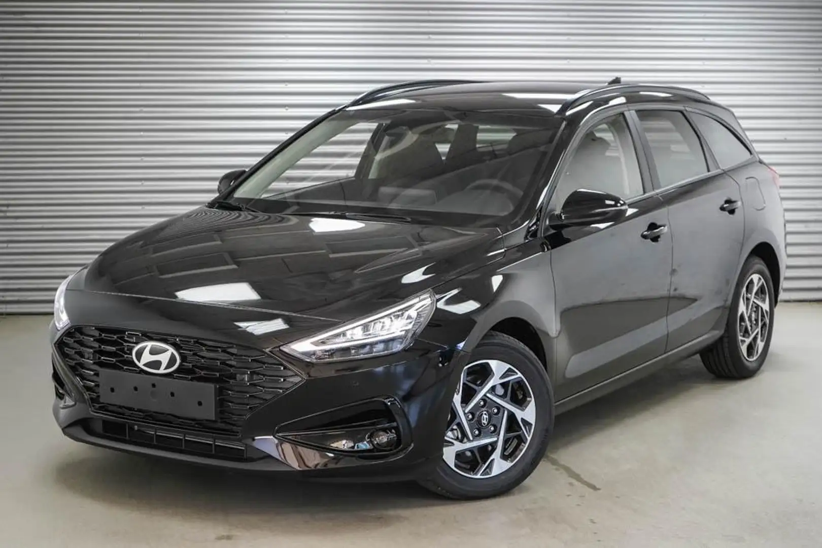 Hyundai i30 Kombi 1,0 T-GDI Go - LAGER 85 kW (116 PS), Scha... Schwarz - 1