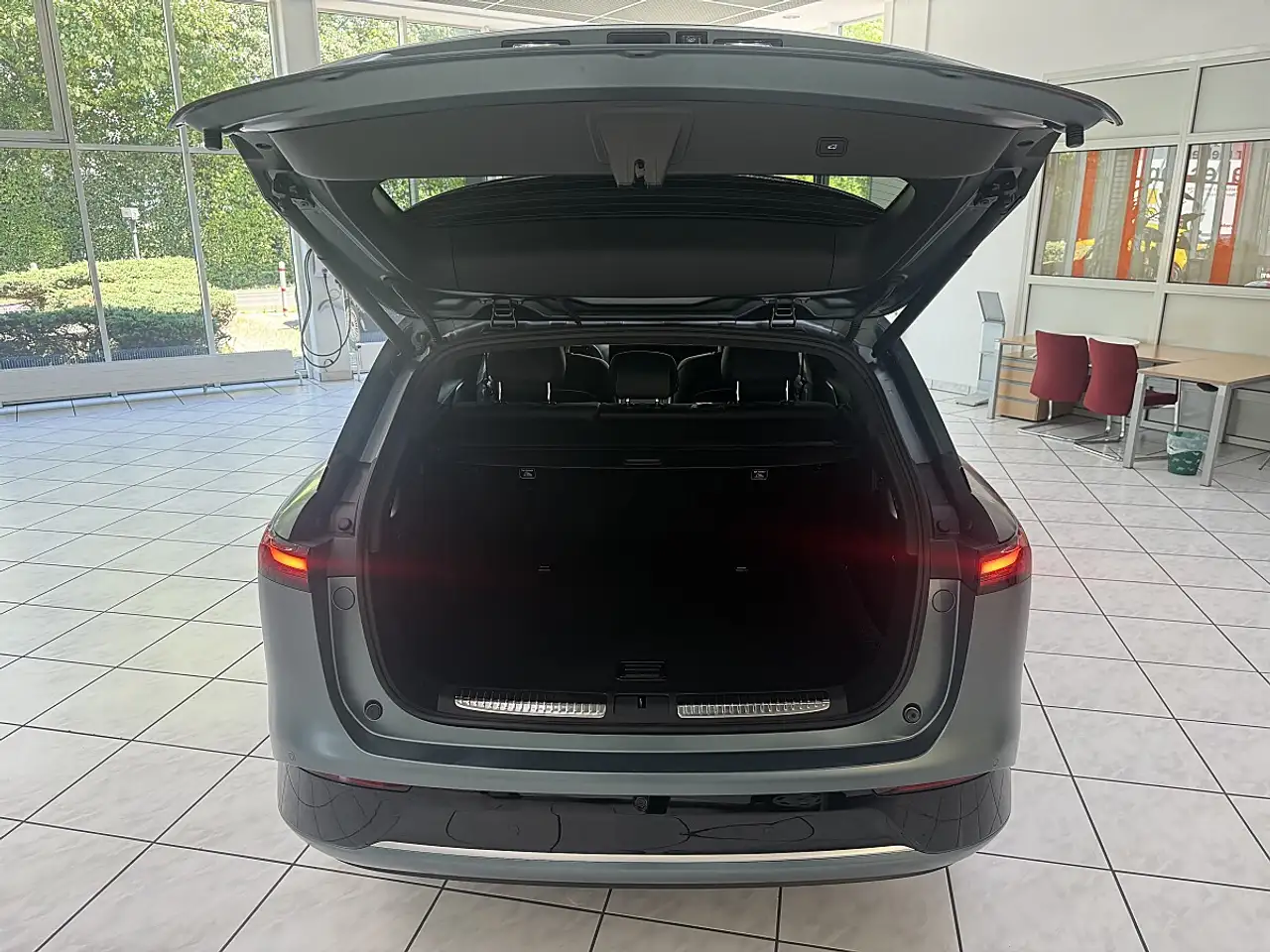 XPENG G9