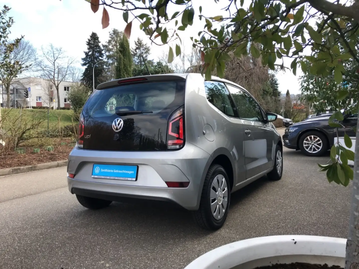 Volkswagen up! move 1.0 Klimaanlage maps+more Bluetooth Silber - 2