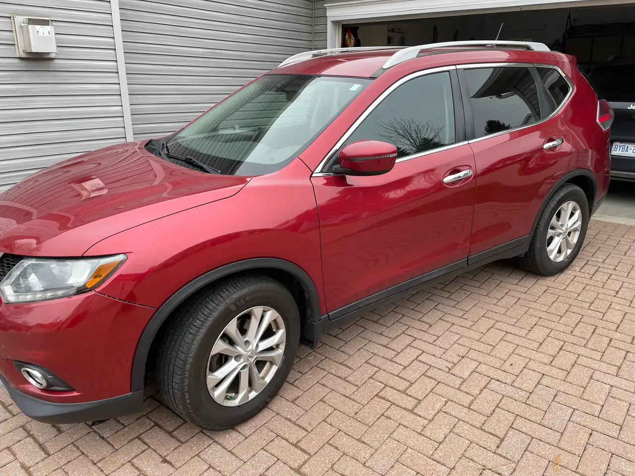 Nissan Rogue снимка Nissan Rogue