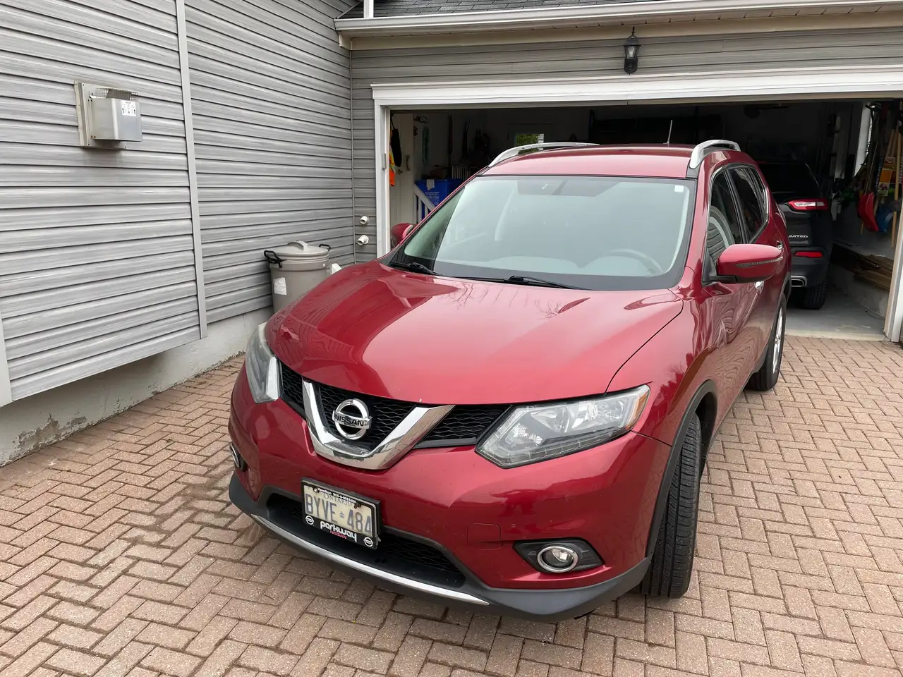 Nissan Rogue снимка Nissan Rogue