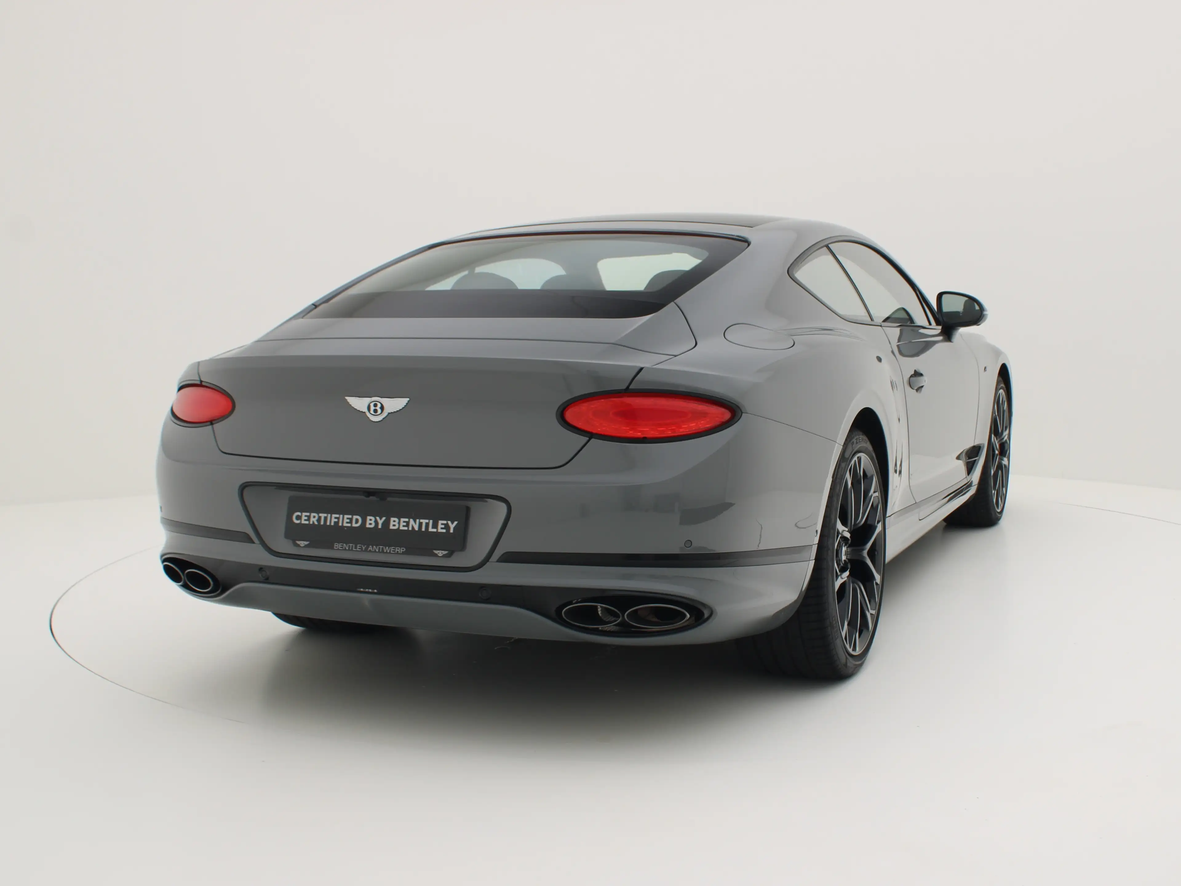 Bentley Continental GT S V8 — photo 11
