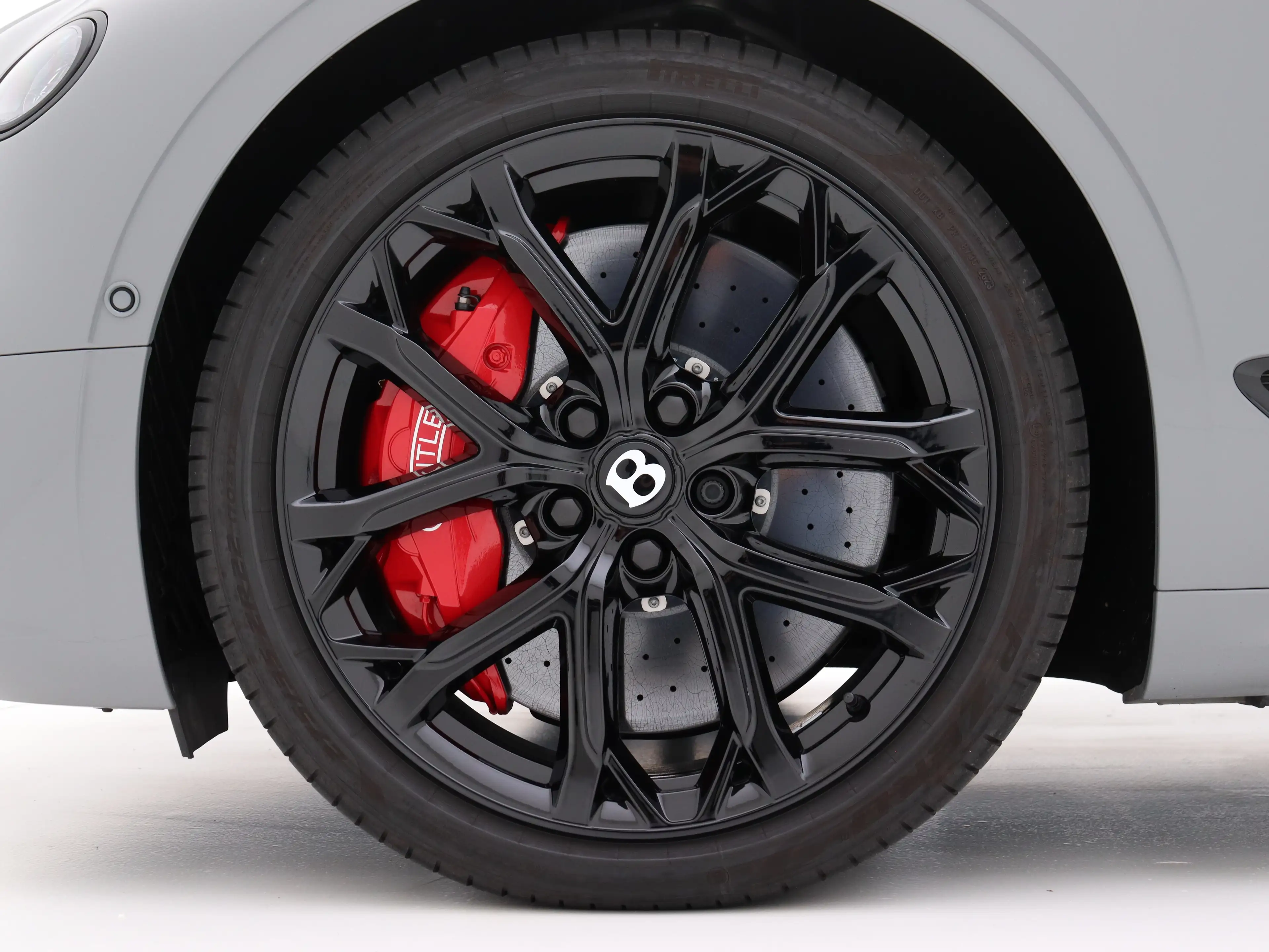 Bentley Continental GT S V8 — photo 15