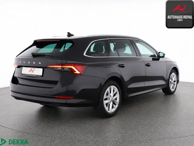 Skoda Octavia view 5