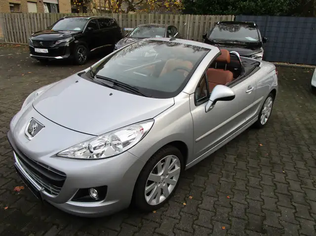 Peugeot 207 CC *Allure*Navi*Leder*39100km*