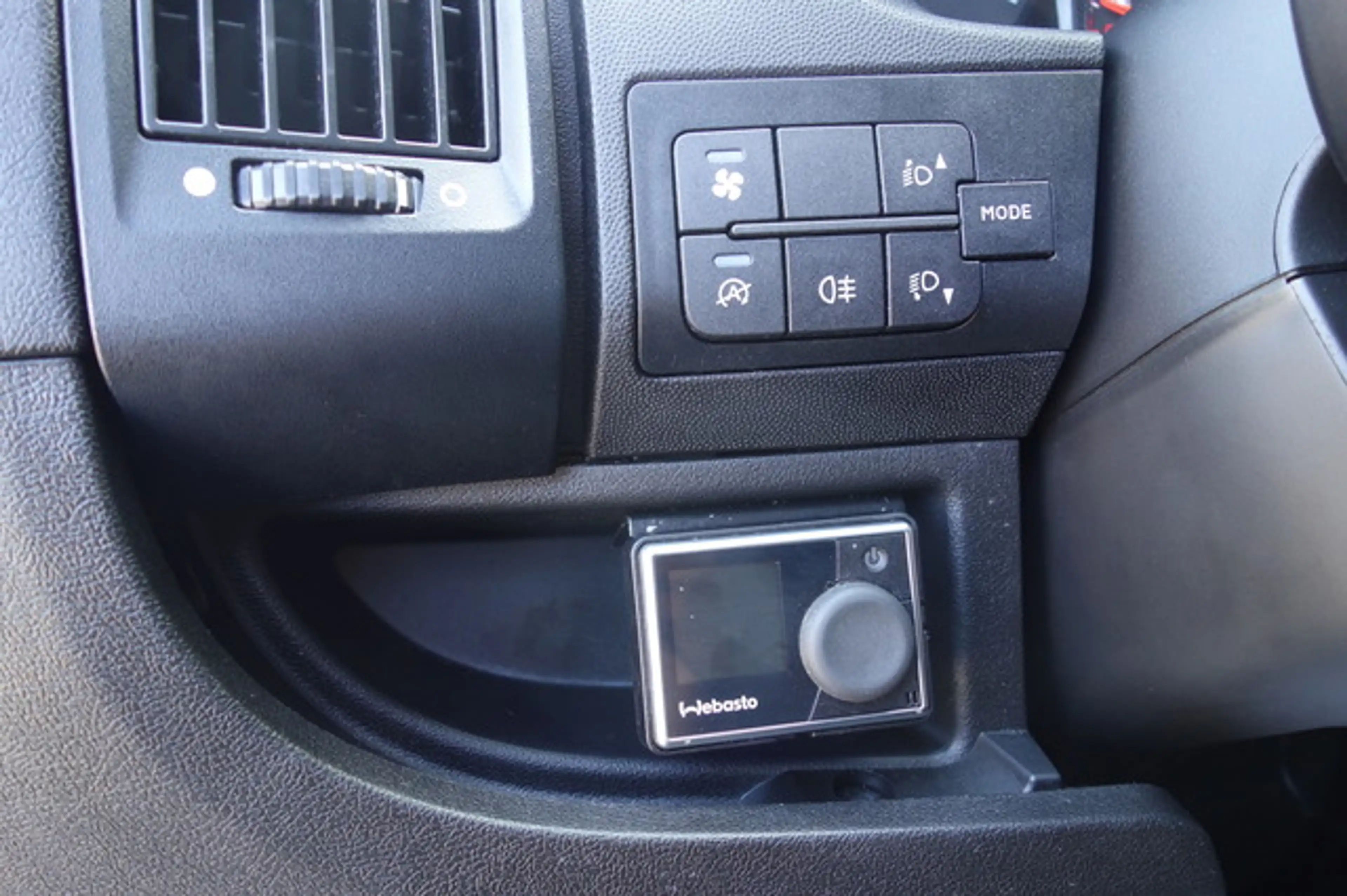 Peugeot Boxer 2,2 HDI L2H2 Kombi STDHZG/KLIMATR/KAM — photo 13