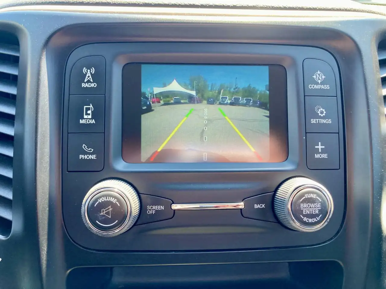 Jeep Cherokee снимка Jeep Cherokee