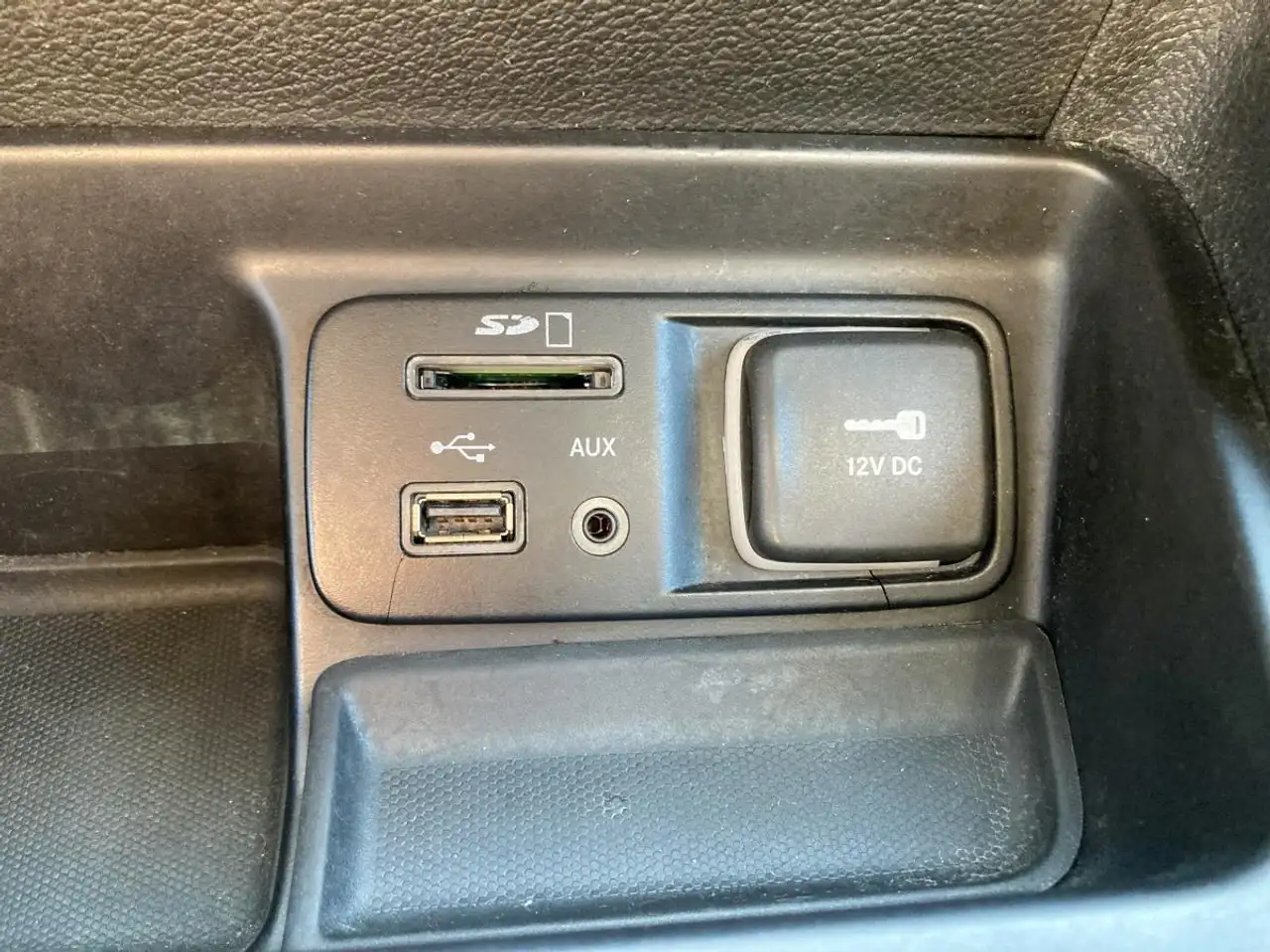 Jeep Cherokee снимка Jeep Cherokee